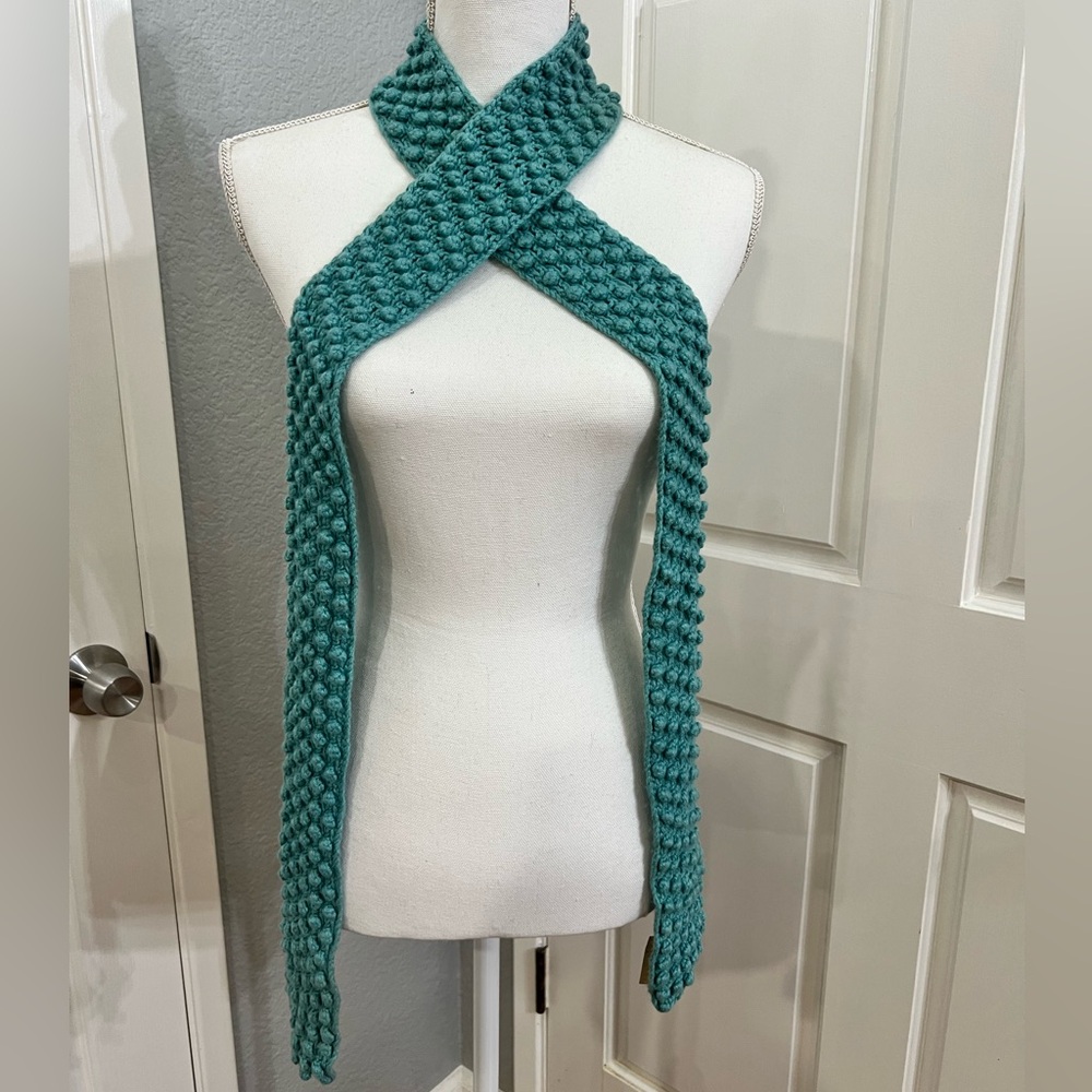 NWT American Eagle Outfitters scarf